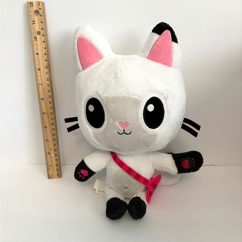 Gabby's Dollhouse Talking Pandy Paws plush